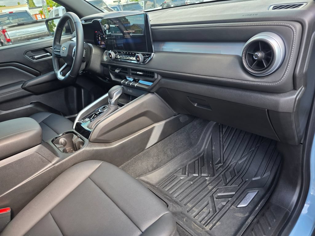 Used 2025 Chevrolet Colorado LT w/ LT Convenience Package AWD/4WD image 24