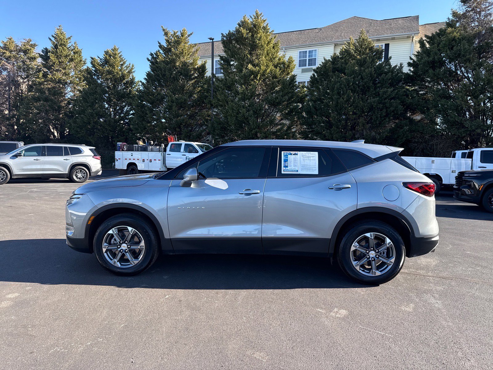 Used 2024 Chevrolet Blazer LT FWD image 6