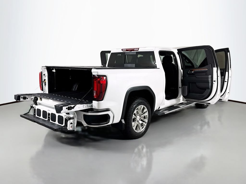 Used 2023 GMC Sierra 1500 Denali w/ Technology Package AWD/4WD image 28