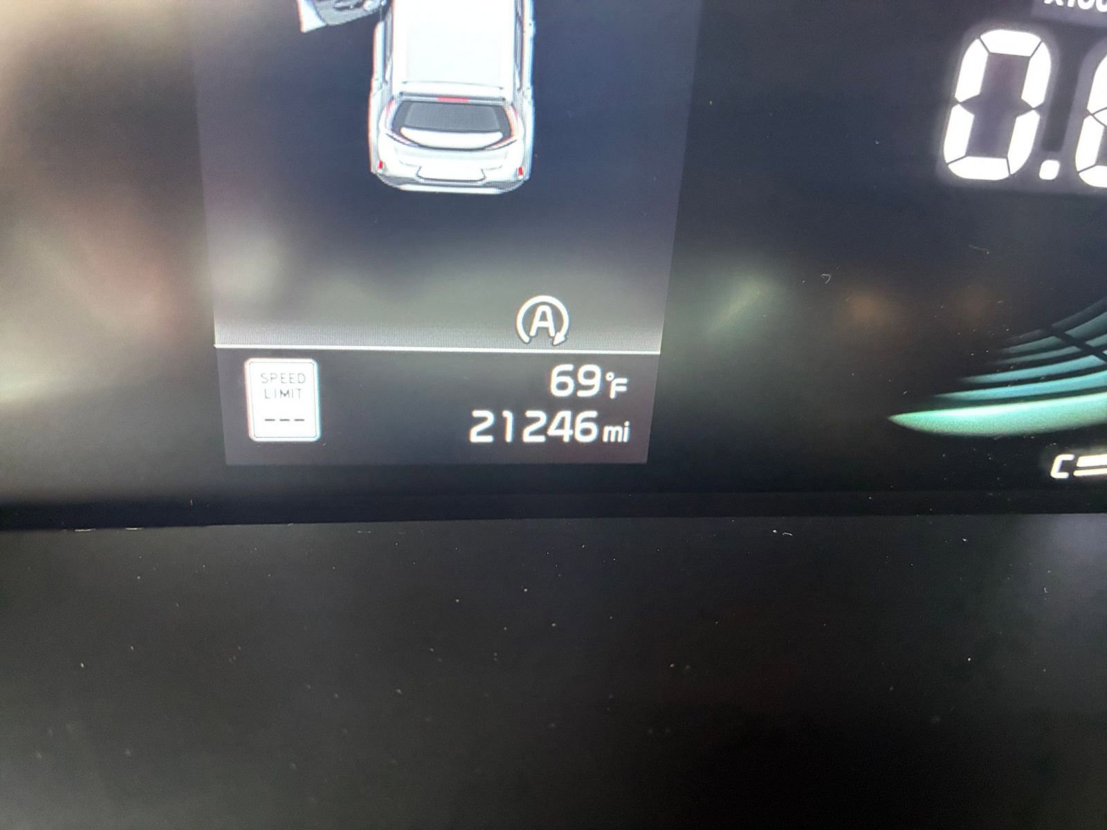 Used 2025 Kia Soul LX w/ LX Technology Package FWD image 40
