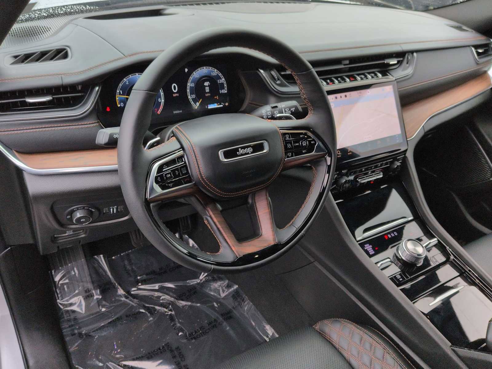 Used 2024 Jeep Grand Cherokee Summit w/ Adv Protech Group IV image 10