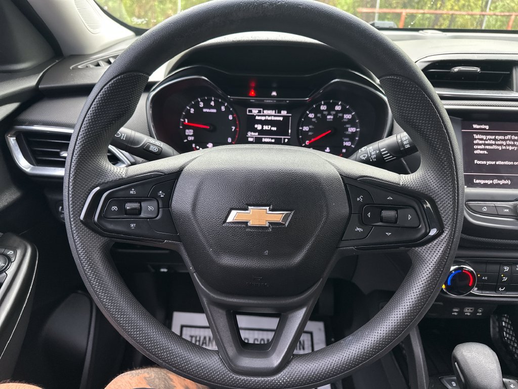 Used 2023 Chevrolet TrailBlazer LT FWD image 13
