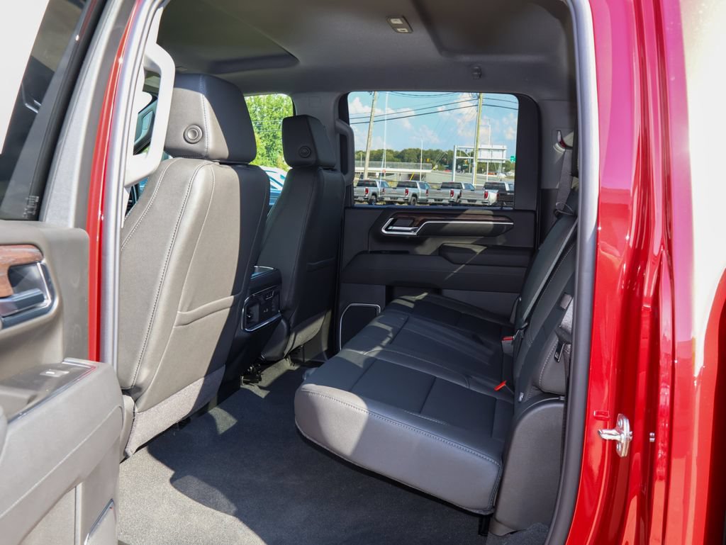 New 2026 GMC Sierra 3500 SLT w/ SLT Premium Package AWD/4WD image 11