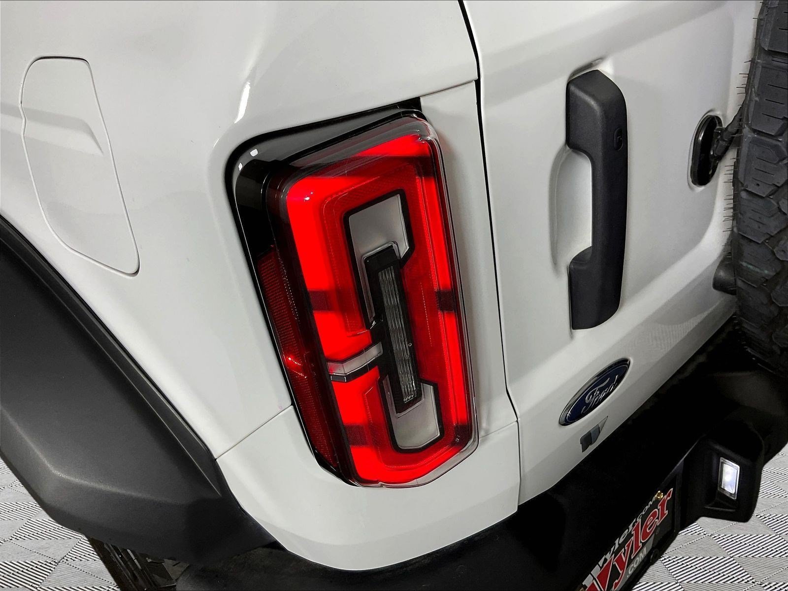 Used 2025 Ford Bronco Outer Banks AWD/4WD image 23