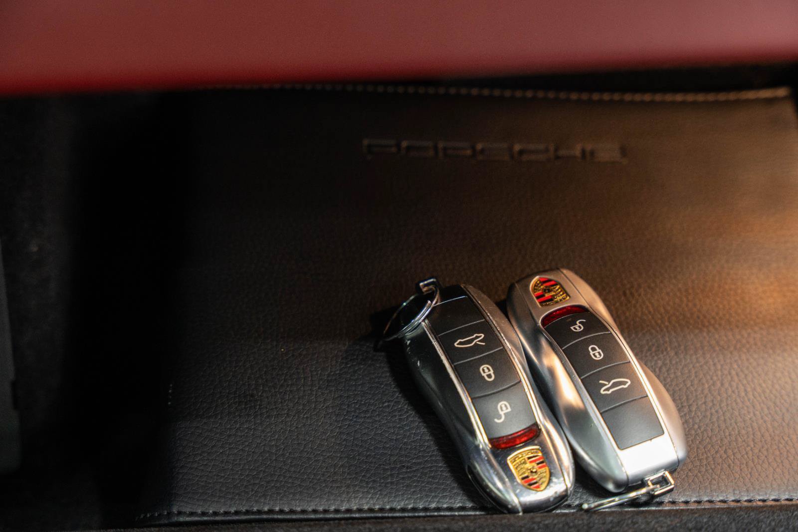 Used 2018 Porsche 911 Carrera 4S AWD/4WD image 78