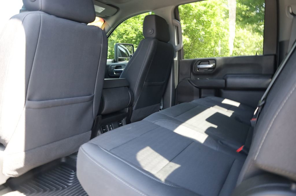 Used 2025 Chevrolet Silverado 2500 Custom w/ Custom Value Package image 12