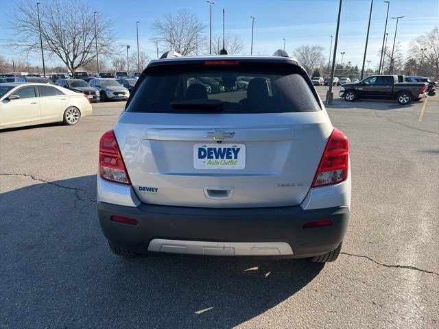 Used 2016 Chevrolet Trax LT w/ LT Convenience Package image 4