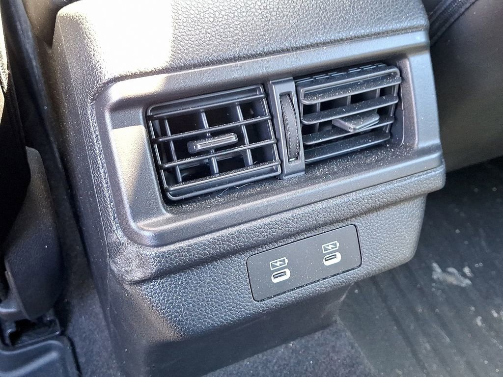 Used 2023 Honda Accord Touring image 11