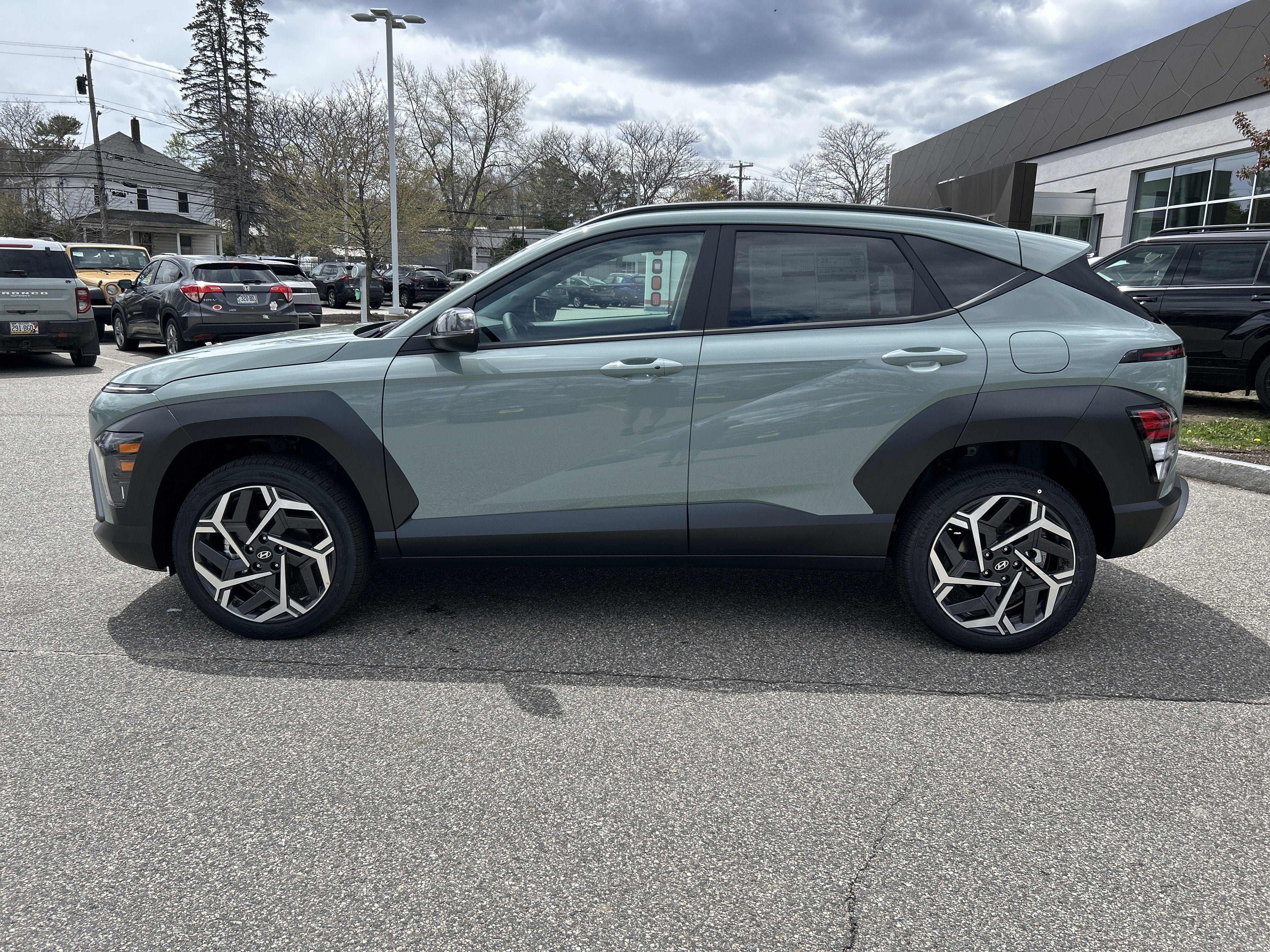 New 2026 Hyundai Kona SEL Premium AWD/4WD image 2