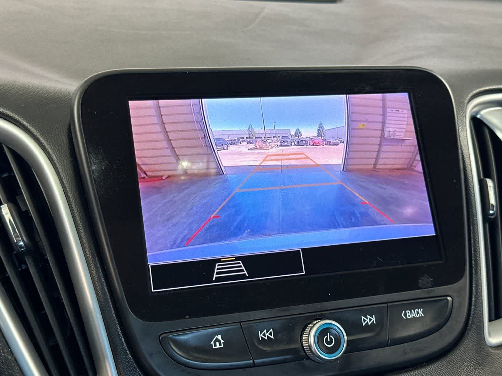Used 2024 Chevrolet Malibu LT FWD image 19