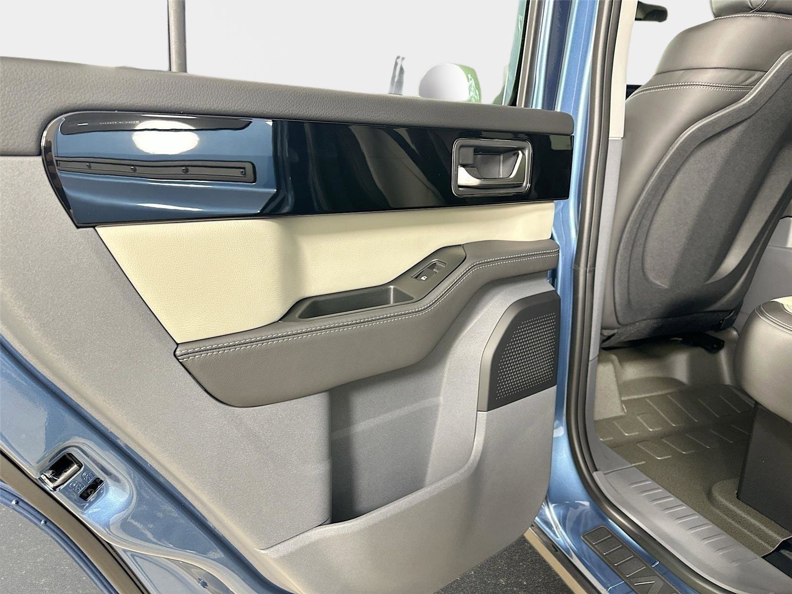 New 2025 INEOS Grenadier Fieldmaster Edition image 36