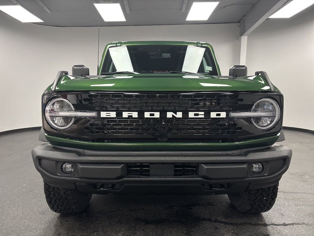 New 2025 Ford Bronco Outer Banks w/ Black Appearance Package image 4