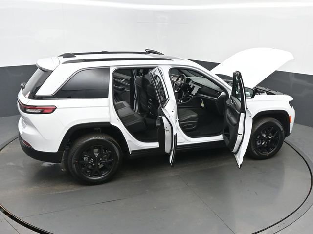 New 2026 Jeep Grand Cherokee Laredo image 65