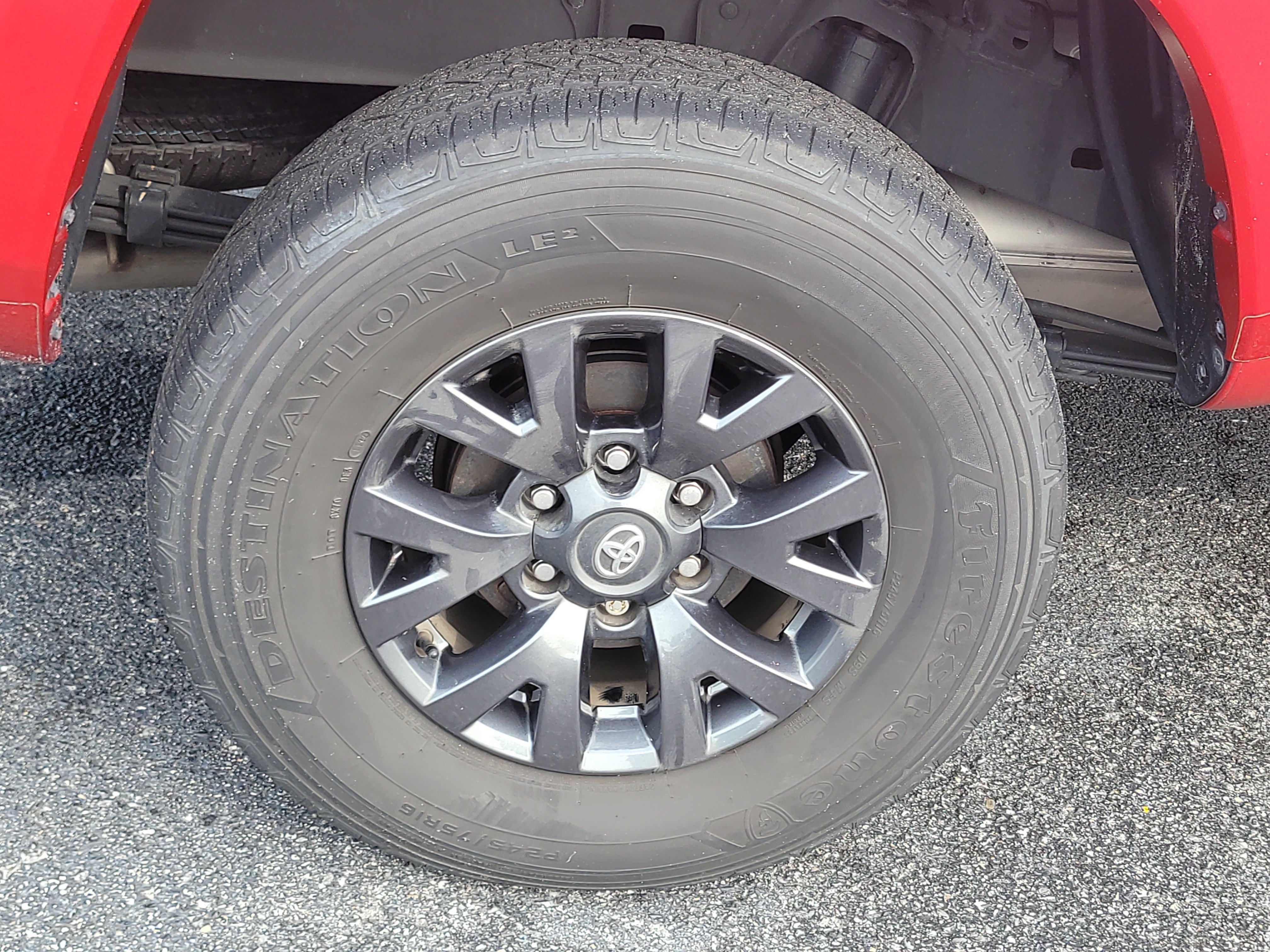 Certified 2023 Toyota Tacoma SR5 AWD/4WD image 10