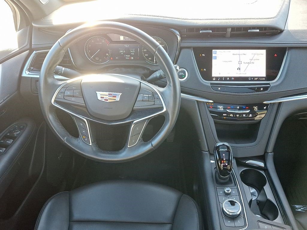 Certified 2024 Cadillac XT5 Premium Luxury w/ LPO, Floor Liner Package image 12