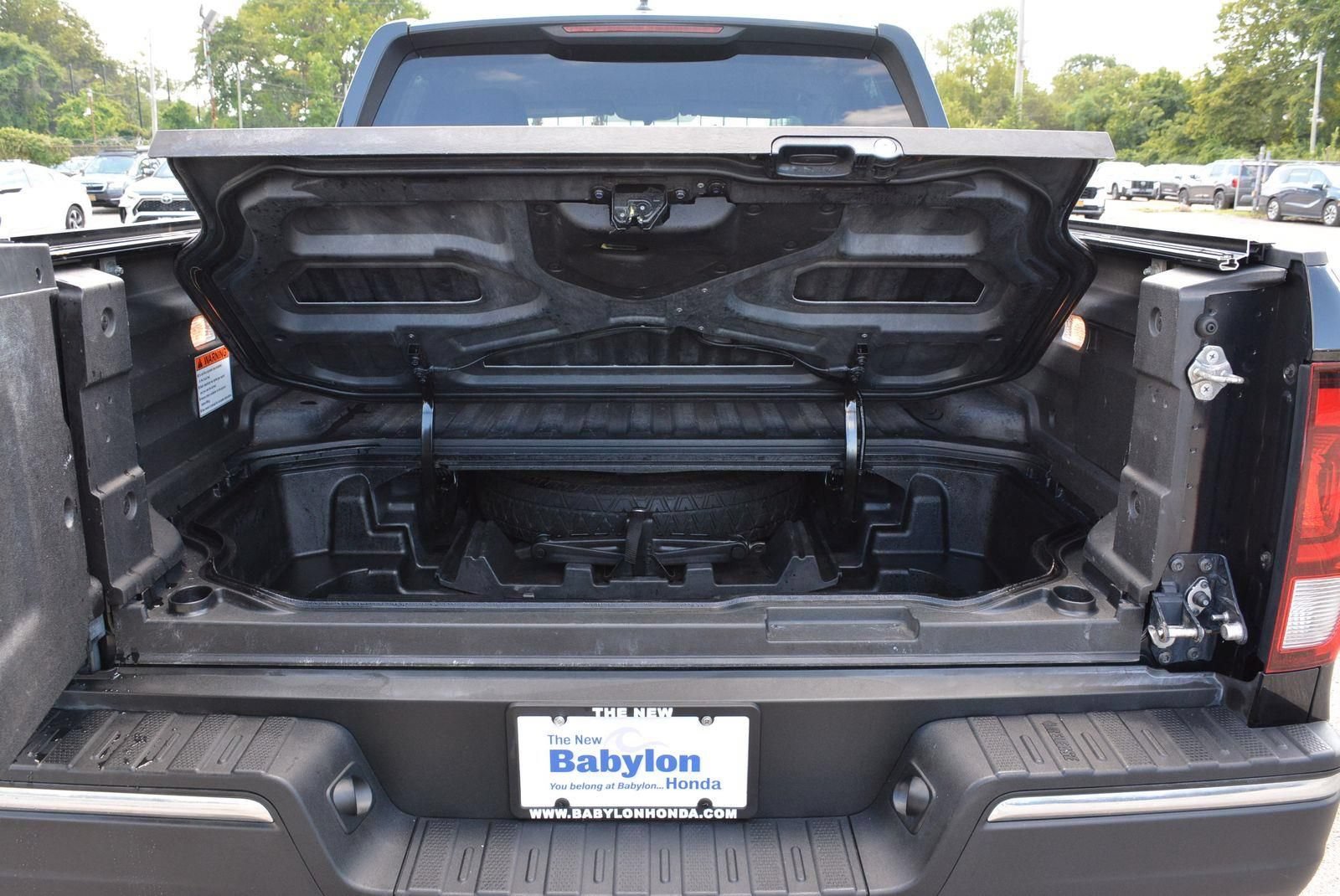 Used 2017 Honda Ridgeline RTL-T image 18