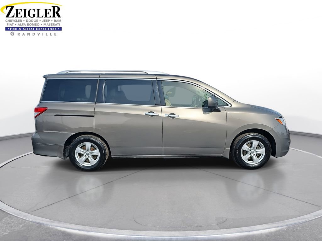 Used 2014 Nissan Quest SV w/ Leather Package image 4