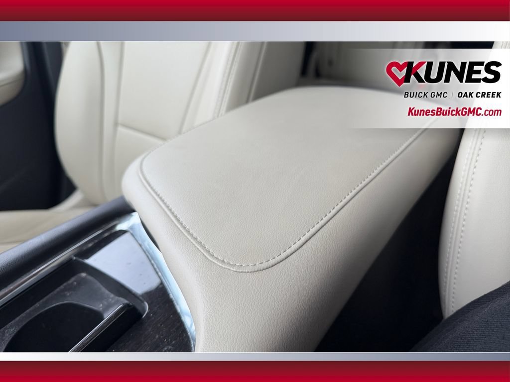 Used 2021 Buick Enclave Essence w/ Sport Touring Edition AWD/4WD image 32