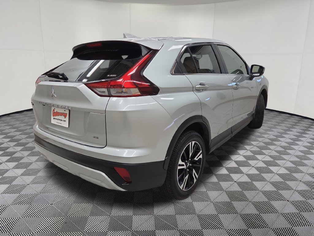 Used 2025 Mitsubishi Eclipse Cross SE AWD/4WD image 4