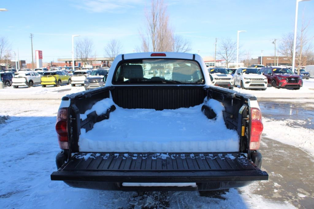 Used 2014 Toyota Tacoma Base image 9