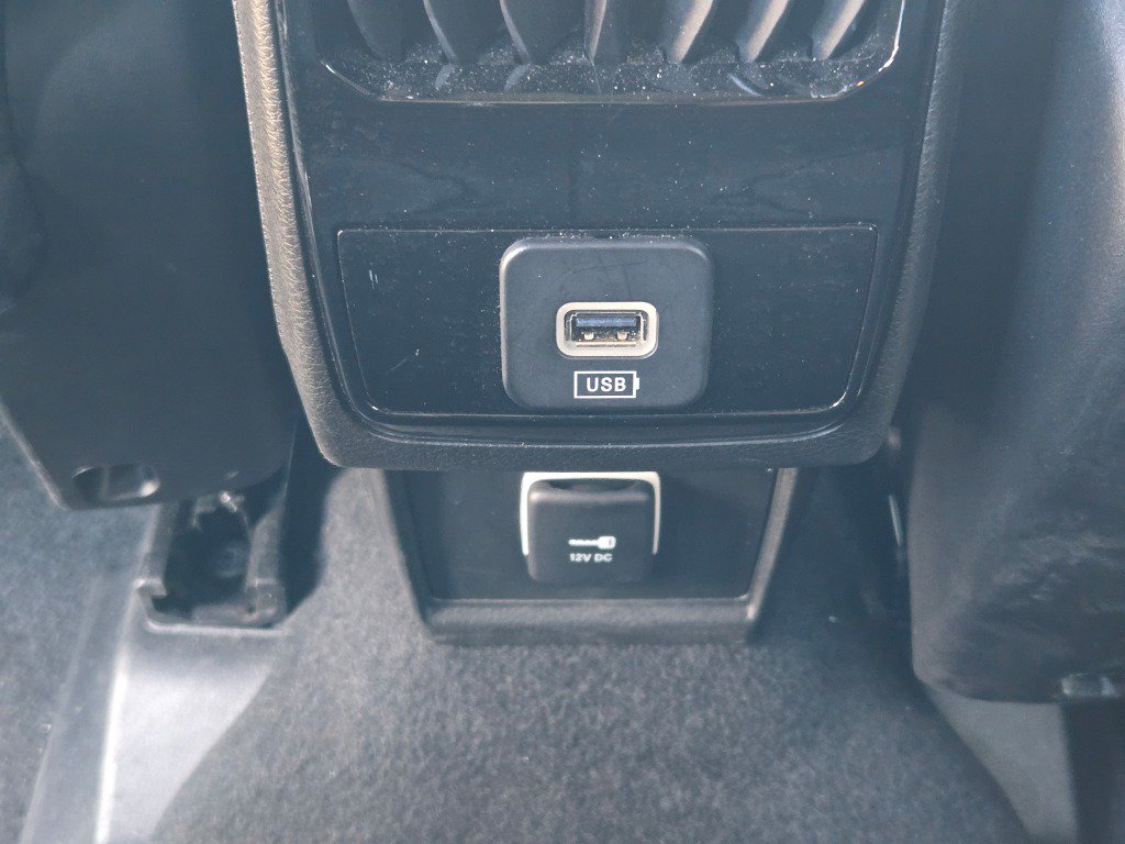 Used 2025 Jeep Compass Limited AWD/4WD image 18