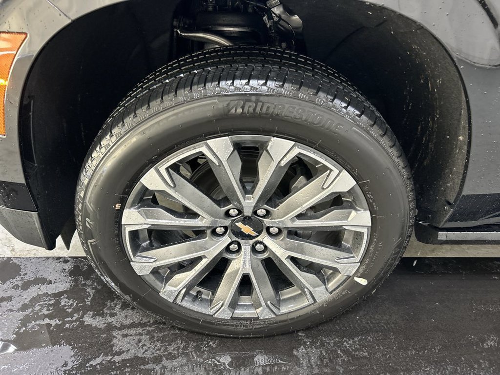 New 2026 Chevrolet Tahoe High Country AWD/4WD image 7