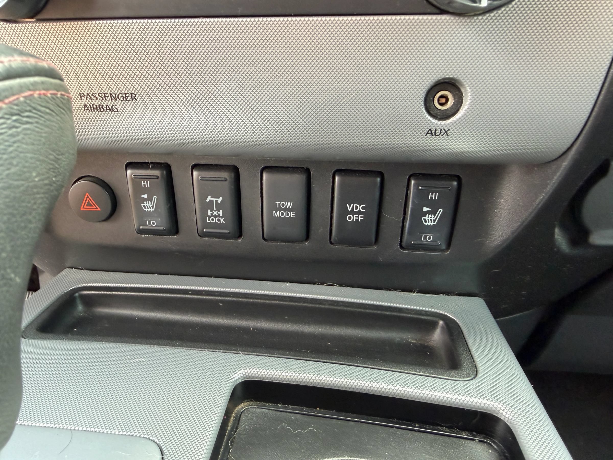 Used 2011 Nissan Titan 4x4 Crew Cab image 23