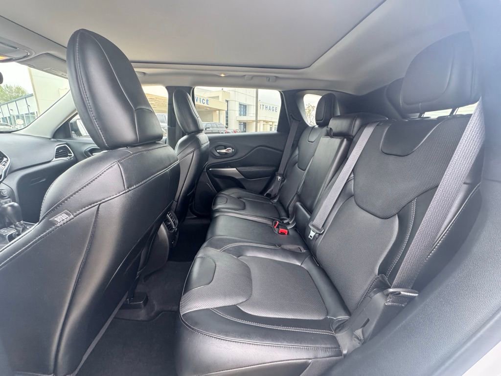 Used 2022 Jeep Cherokee Limited w/ Elite Package image 14