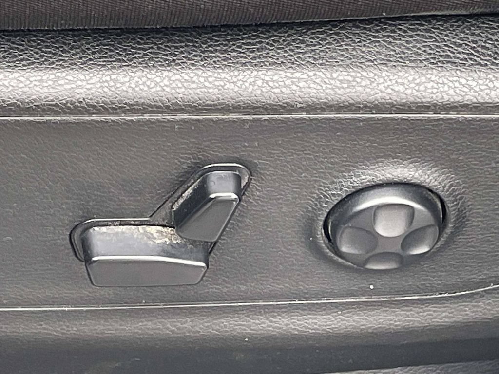 Used 2019 RAM 1500 Big Horn RWD image 14