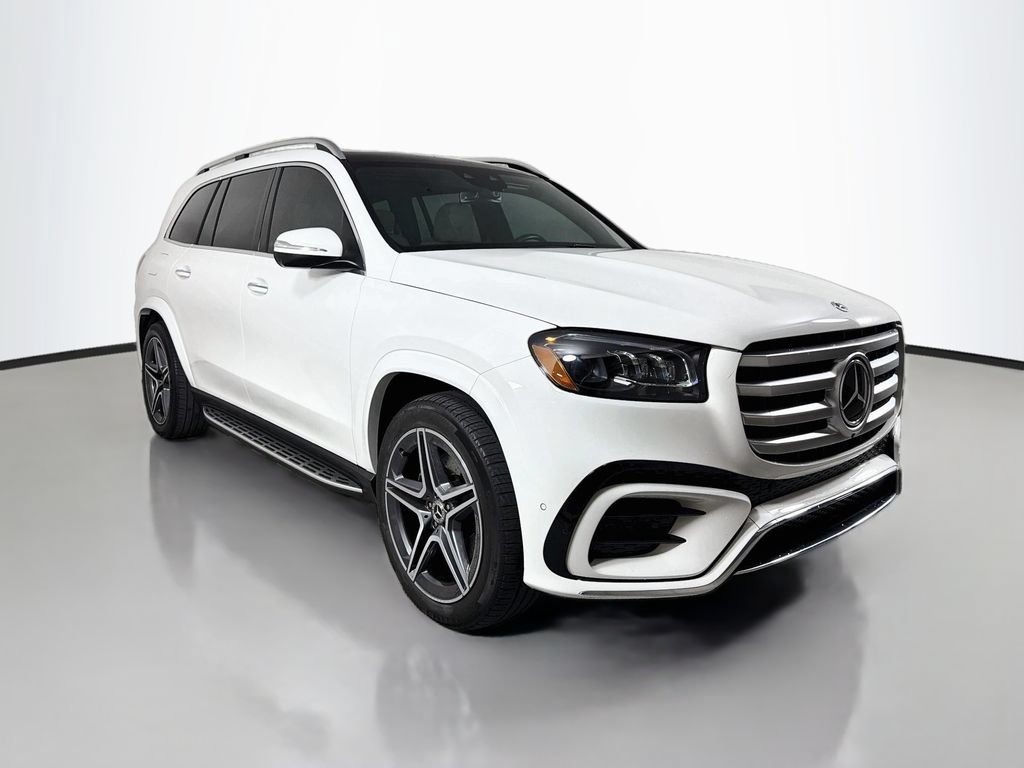 Used 2024 Mercedes-Benz GLS 450 4MATIC image 3