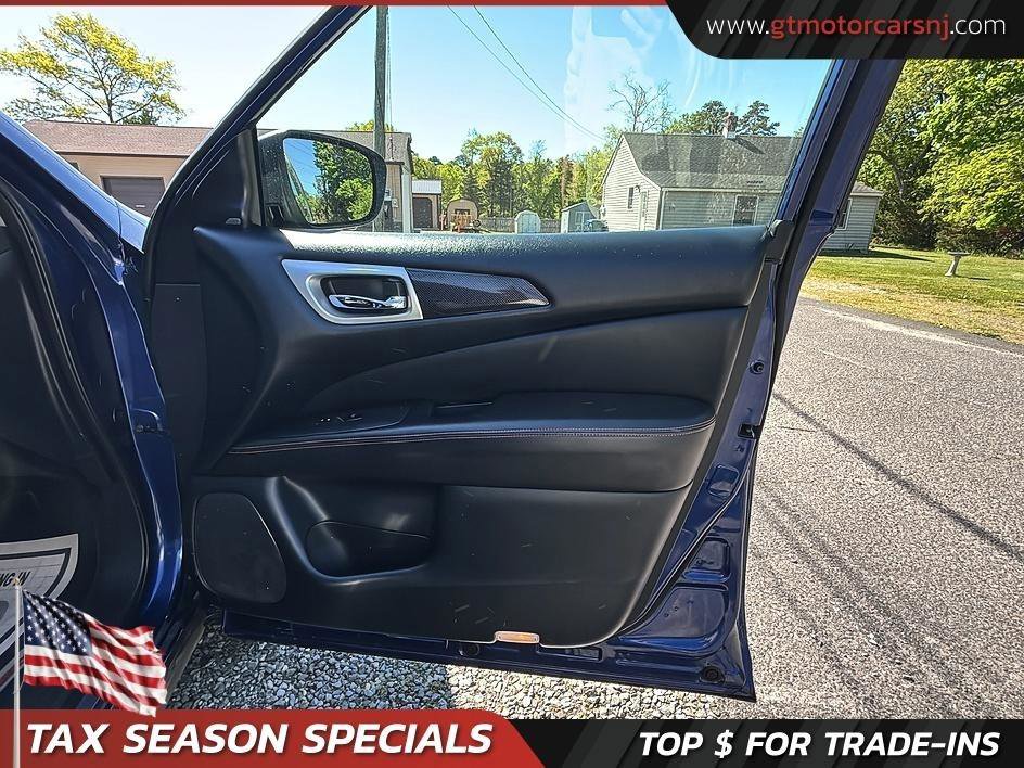 Used 2019 Nissan Pathfinder SL AWD/4WD image 41