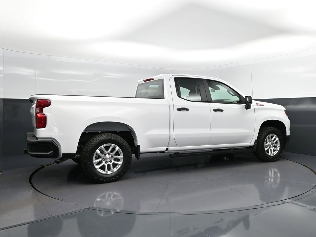 Used 2026 Chevrolet Silverado 1500 W/T w/ Z71 Off-Road Package AWD/4WD image 8