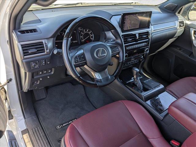Used 2022 Lexus GX 460 Premium w/ Accessory Package AWD/4WD image 10