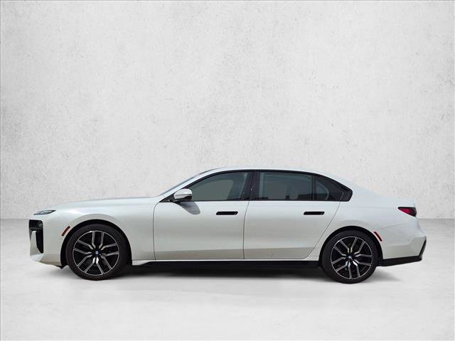Used 2026 BMW 740i xDrive AWD/4WD image 9