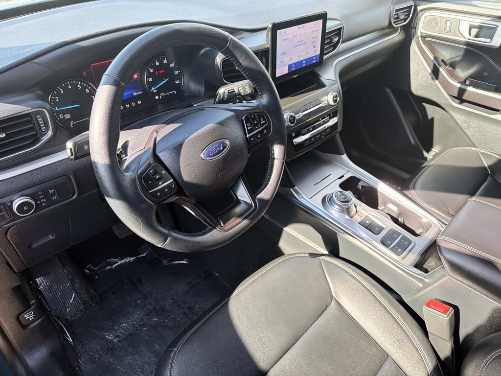 Certified 2020 Ford Explorer XLT image 8