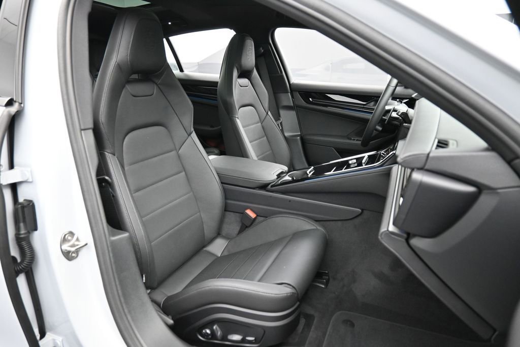 New 2026 Porsche Panamera 4 AWD/4WD image 30