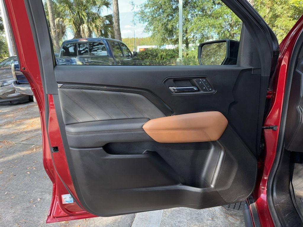 Used 2023 GMC Canyon AT4 w/ AT4 Premium Package image 17