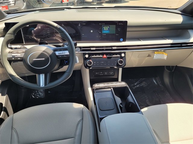 New 2025 Hyundai Tucson Limited image 7