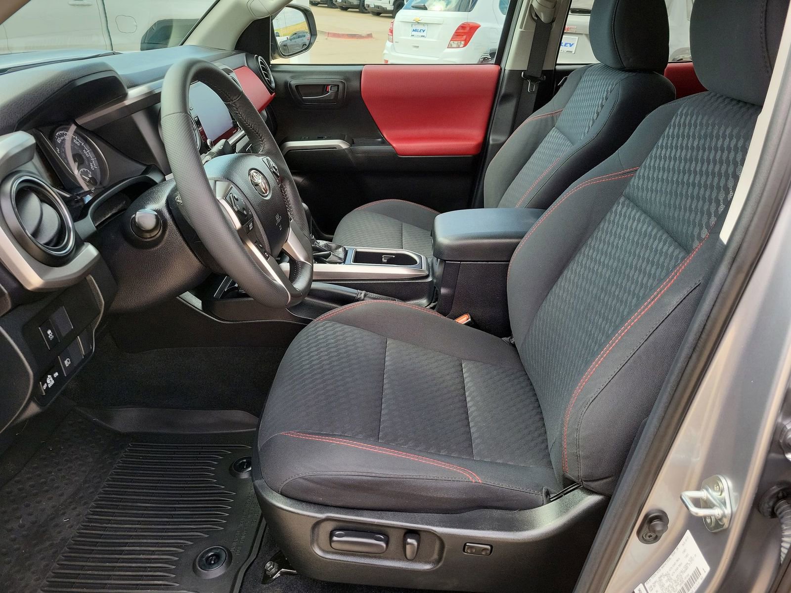 Used 2021 Toyota Tacoma SR5 w/ Technology Package image 19