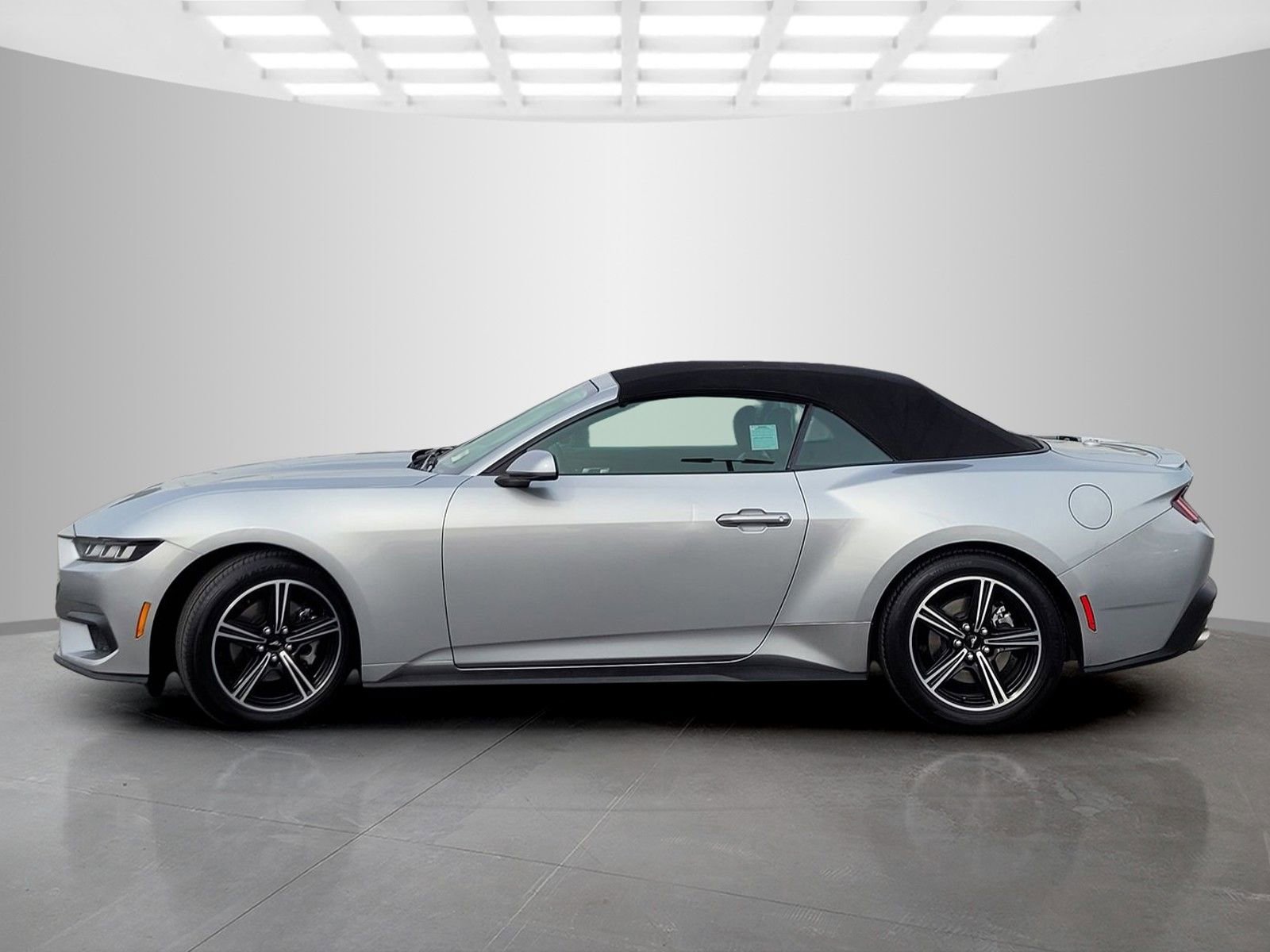 Used 2024 Ford Mustang Premium RWD image 7