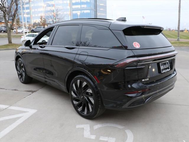 Used 2024 Lincoln Nautilus Reserve w/ Equipment Group 202A image 4