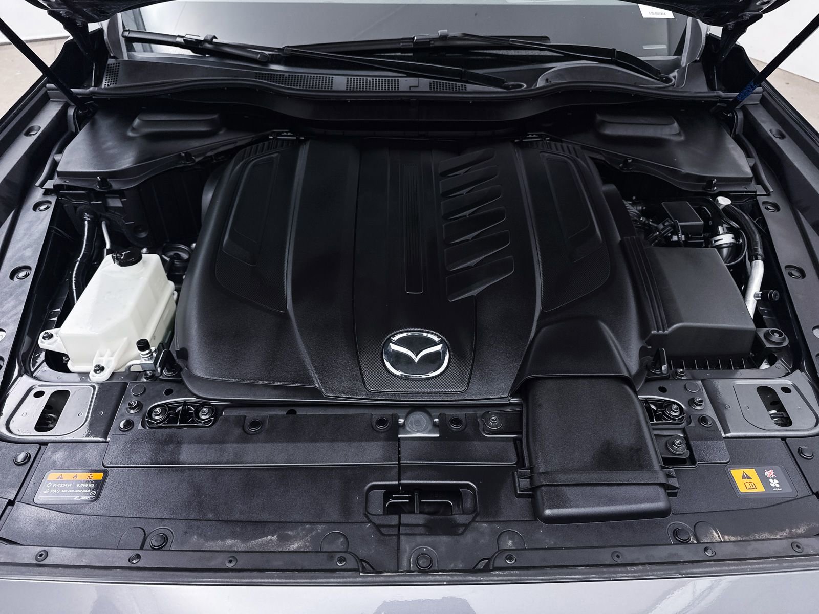 Certified 2025 MAZDA CX-90 3.3 Turbo S w/ Premium Package image 14