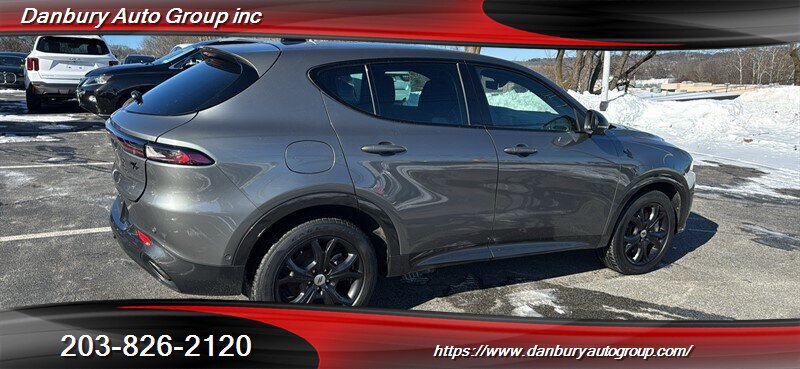 Used 2024 Dodge Hornet R/T w/ Tech Pack w/o Parking image 6