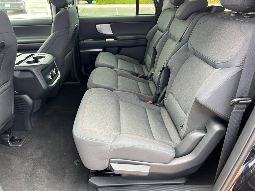 Used 2025 Ford Expedition Max Active RWD image 21