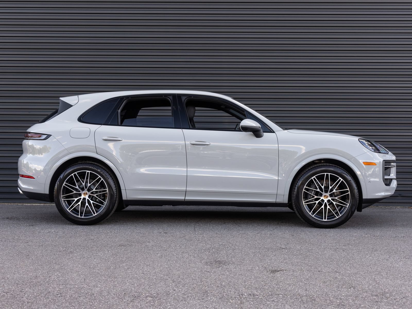 New 2026 Porsche Cayenne AWD/4WD image 8