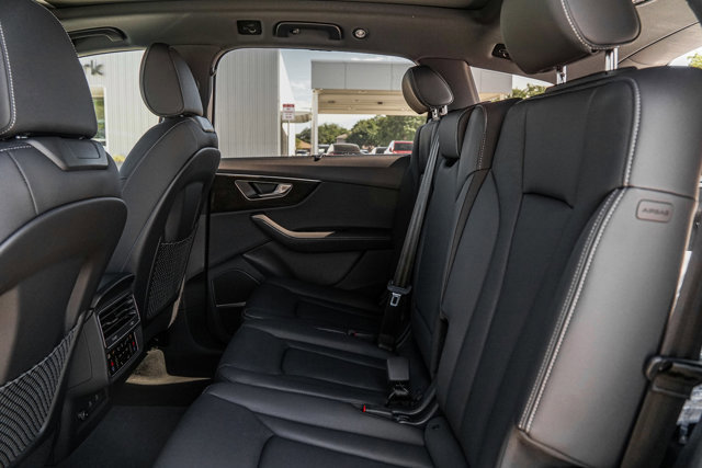 Used 2025 Audi Q7 3.0T Premium Plus image 17