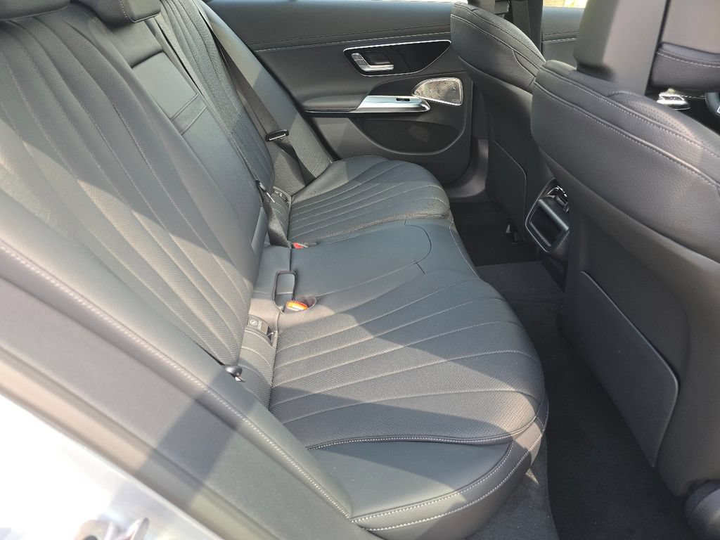New 2026 Mercedes-Benz E 450 4MATIC Sedan image 21