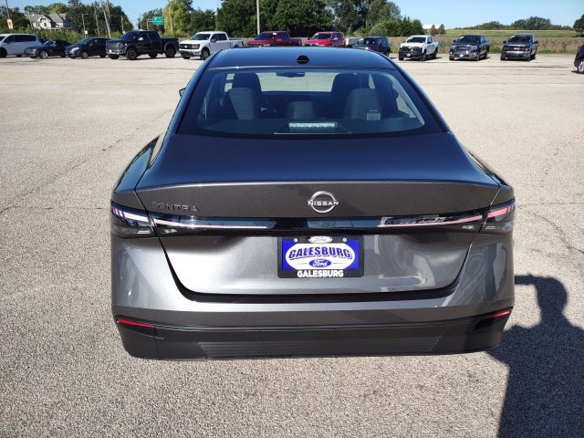 Used 2027 Nissan Sentra SV FWD image 5