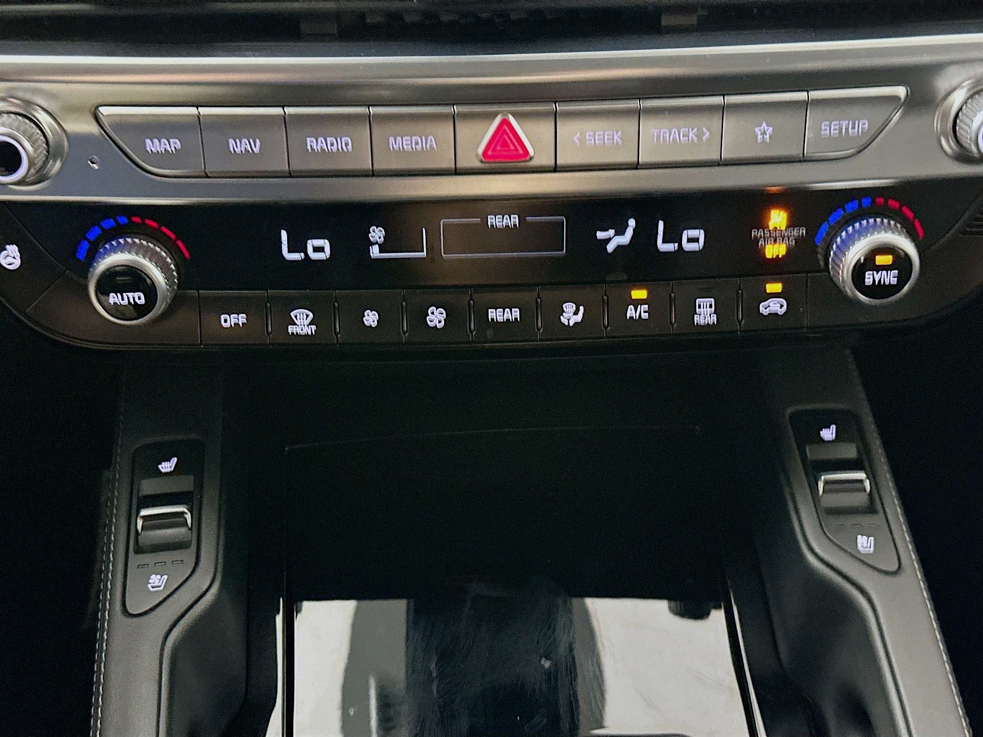 Used 2022 Kia Telluride SX w/ Nightfall Edition Package AWD/4WD image 24