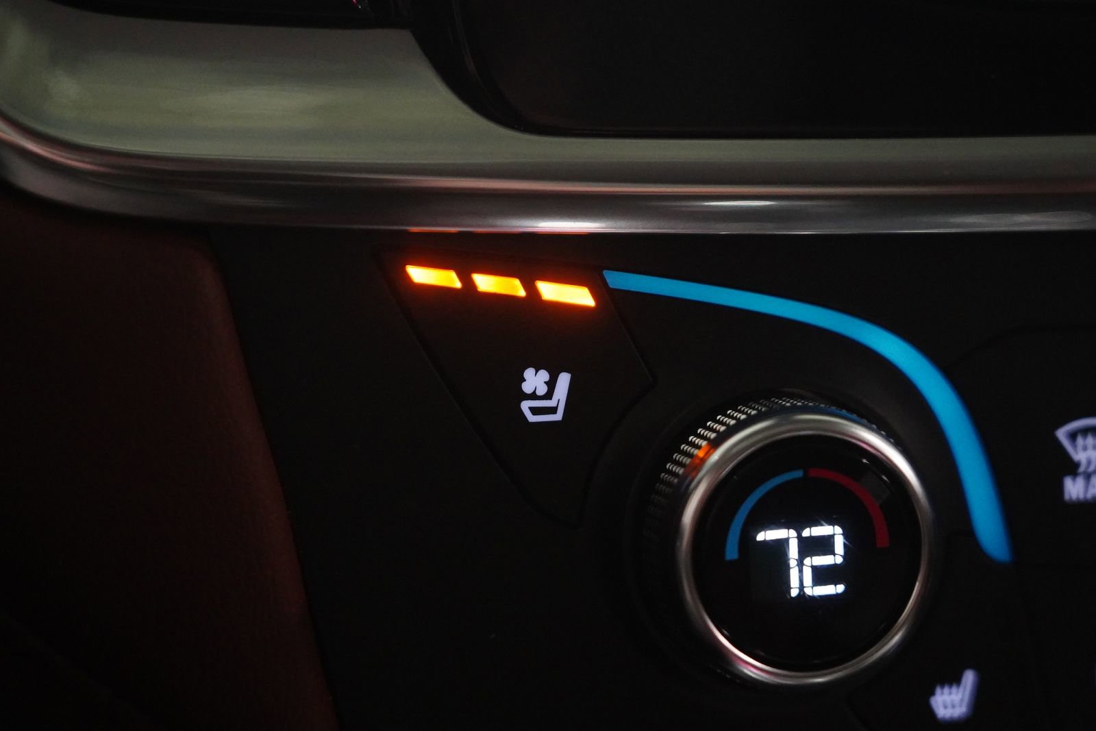 Used 2019 Chevrolet Traverse High Country w/ LPO, Floor Liner Package image 27